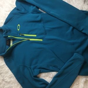 Lg Oakley men’s pullover